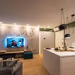Luxury Luna With Private, Heated Pool Appartement *
