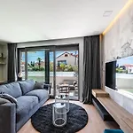 Luxury Luna With Private, Heated Pool
