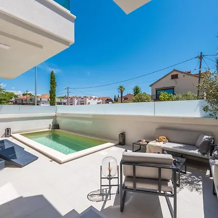 Apartamento Luxury Luna With Private, Heated Pool Zadar