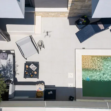 Apartamento Luxury Luna With Private, Heated Pool