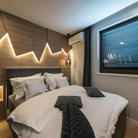 Luxury Luna With Private, Heated Pool Apartamento Zadar