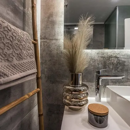 Apartamento Luxury Luna With Private, Heated Pool