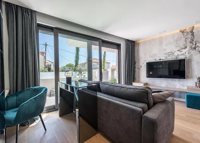 Luxury Luna With Private, Heated Pool Appartamento *