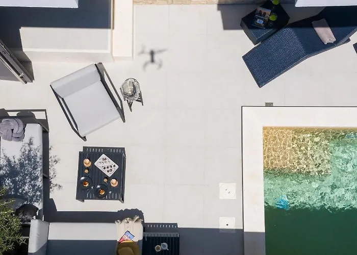 Appartamento Luxury Luna With Private, Heated Pool