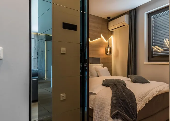 Luxury Luna With Private, Heated Pool Appartamento