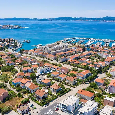 Luxury Luna With Private, Heated Pool Lejlighed