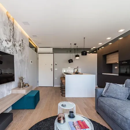 Luxury Luna With Private, Heated Pool *